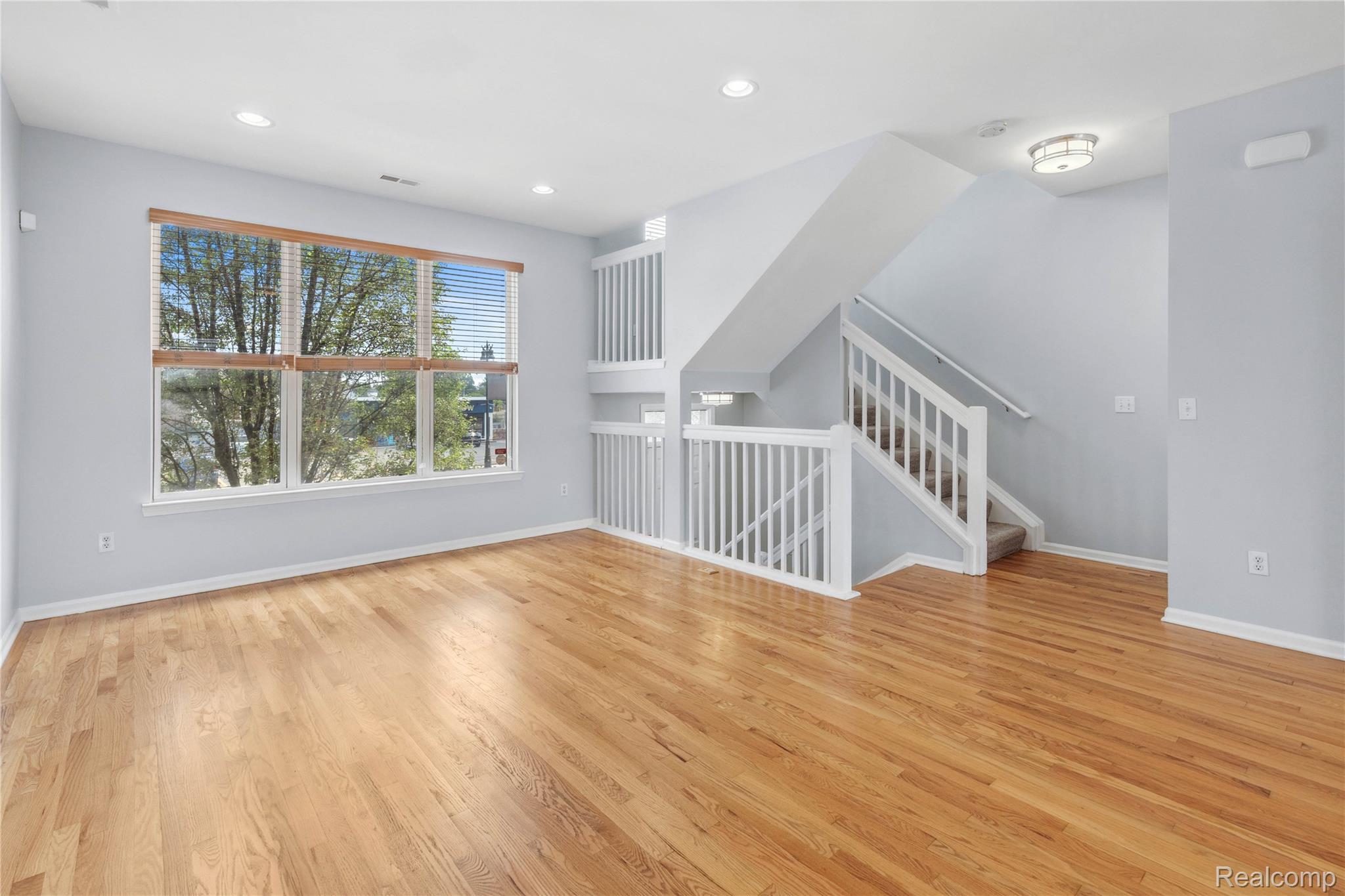 Detroit City, Michigan 48202, United States, 3 Bedrooms Bedrooms, ,3 BathroomsBathrooms,Residential,Active,154448