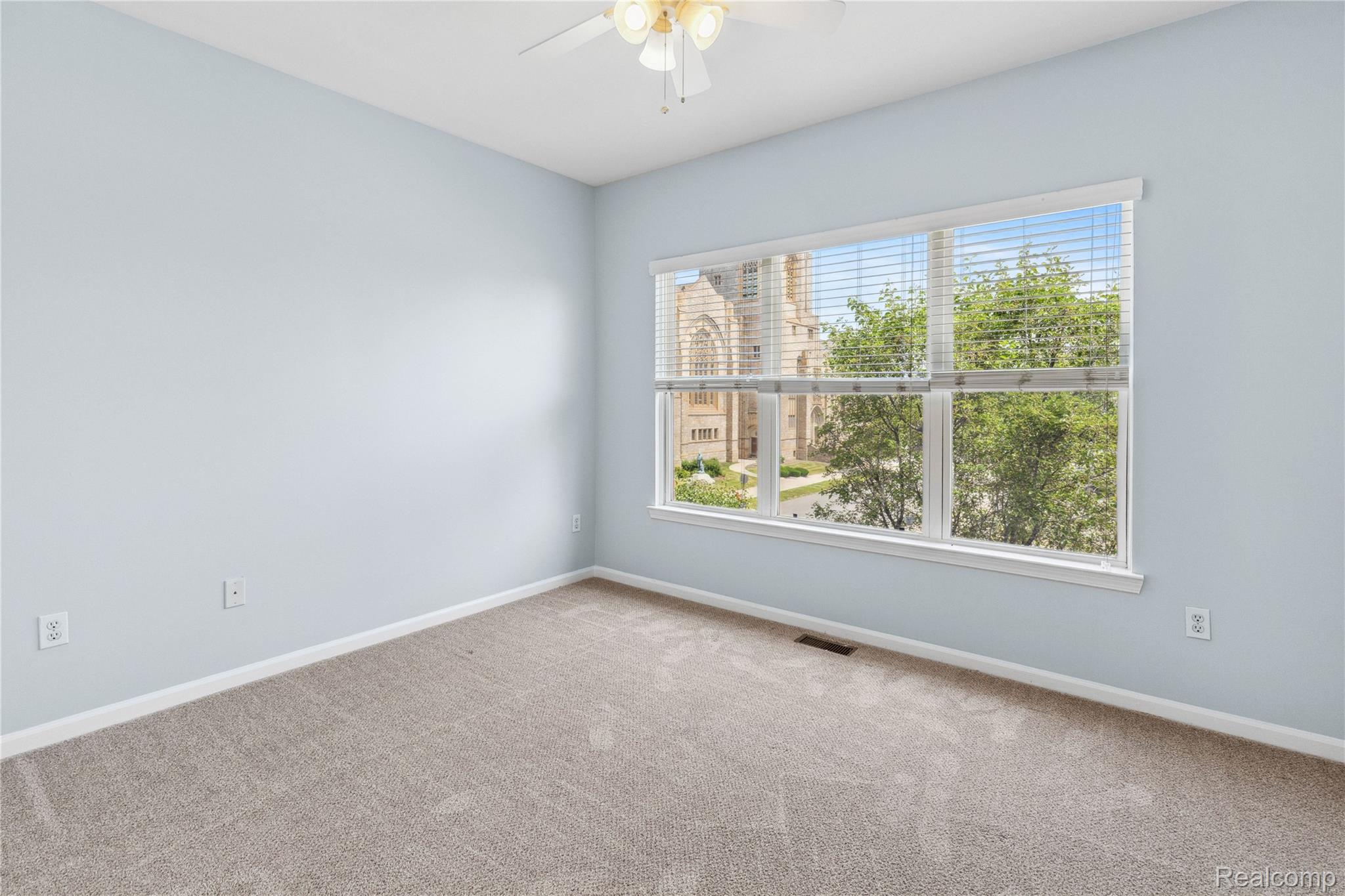 Detroit City, Michigan 48202, United States, 3 Bedrooms Bedrooms, ,3 BathroomsBathrooms,Residential,Active,154448