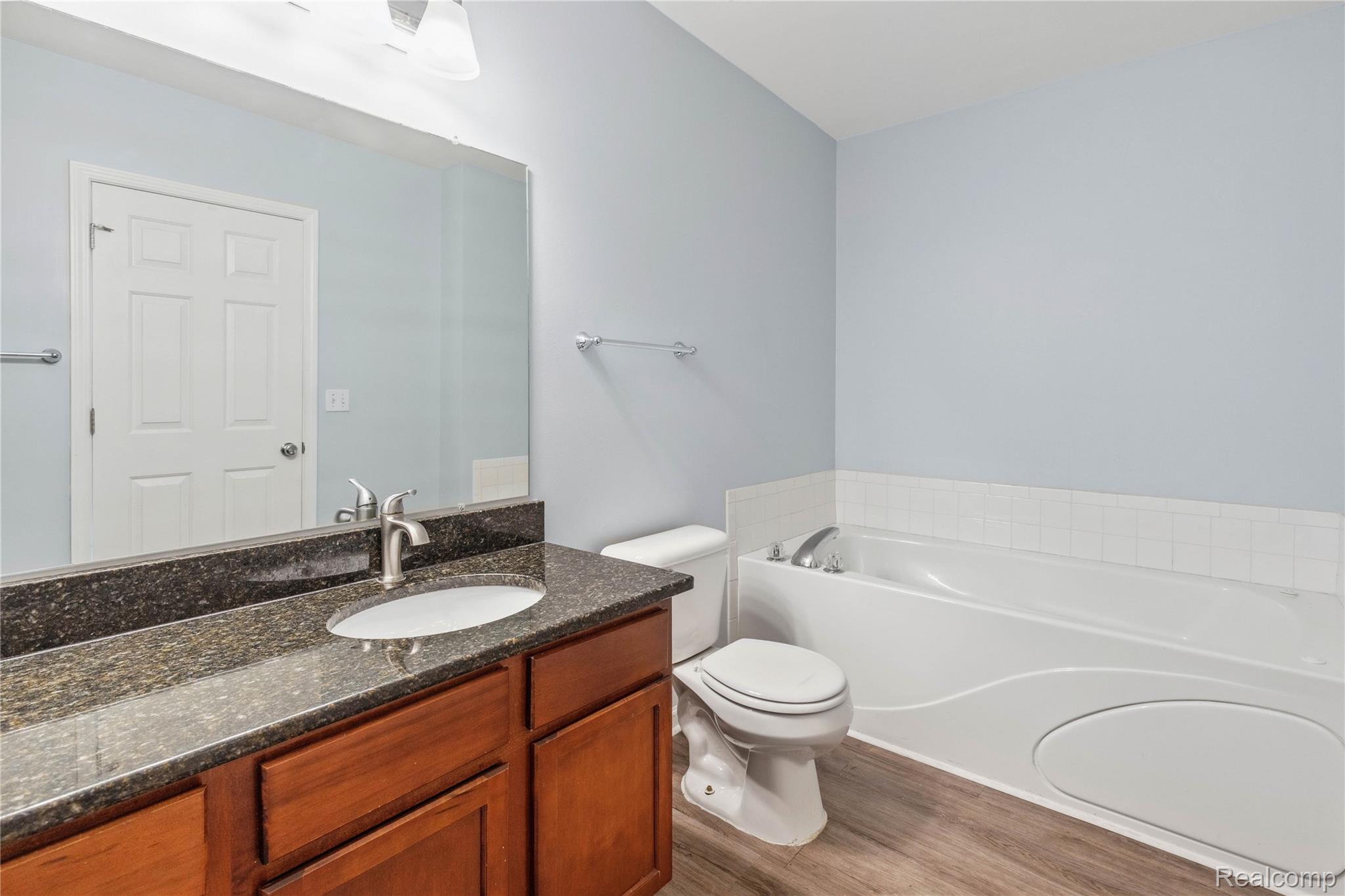 Detroit City, Michigan 48202, United States, 3 Bedrooms Bedrooms, ,3 BathroomsBathrooms,Residential,Active,154448