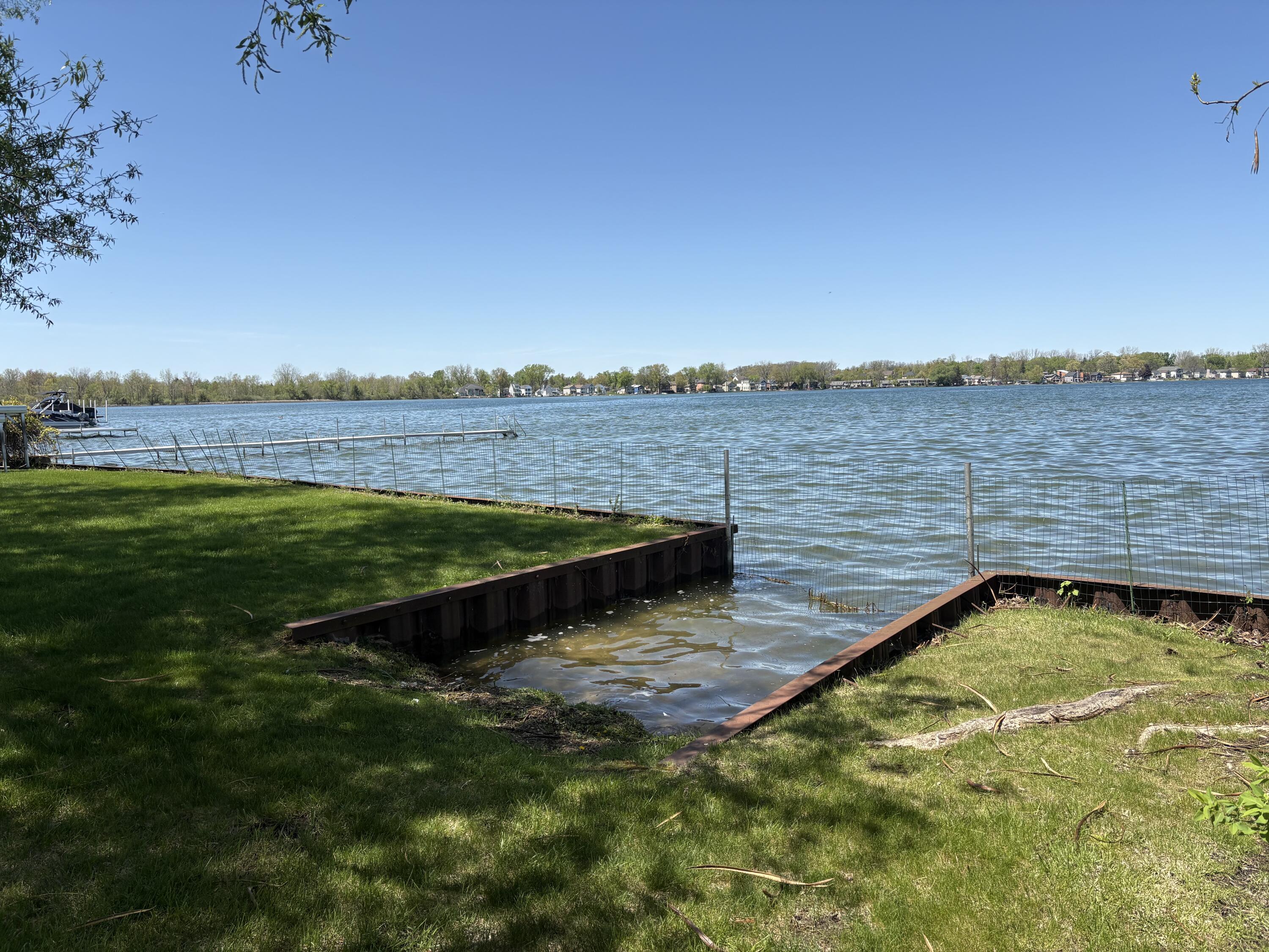 901 S Lake Drive