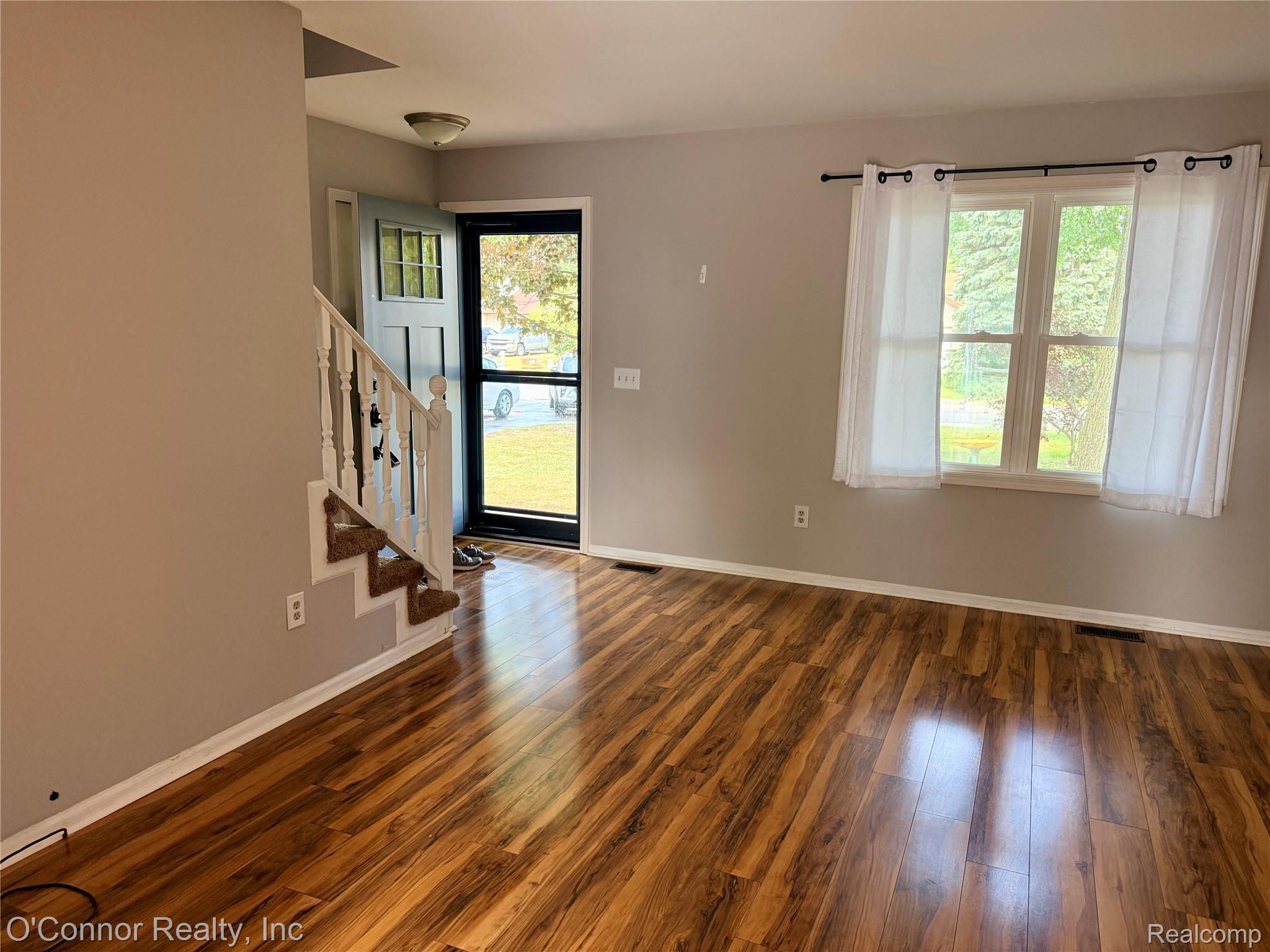 3341 Sapphire Lane
