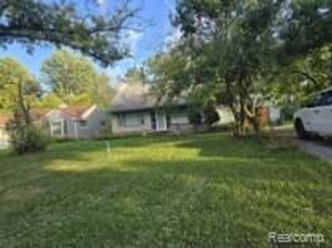 2385 Rutherford Road Bloomfield Charter Township MI 48302