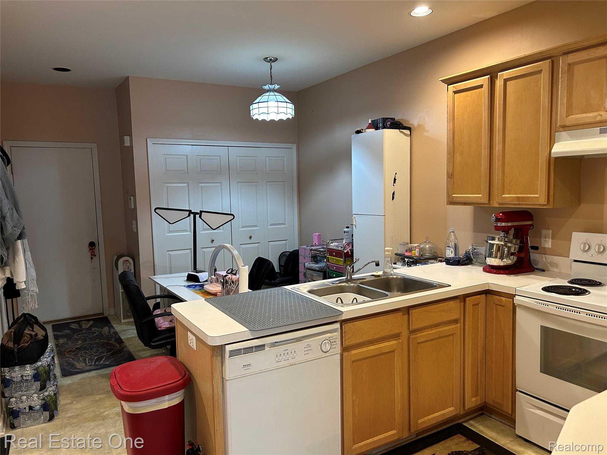 19130 W 11 Mile Road 6