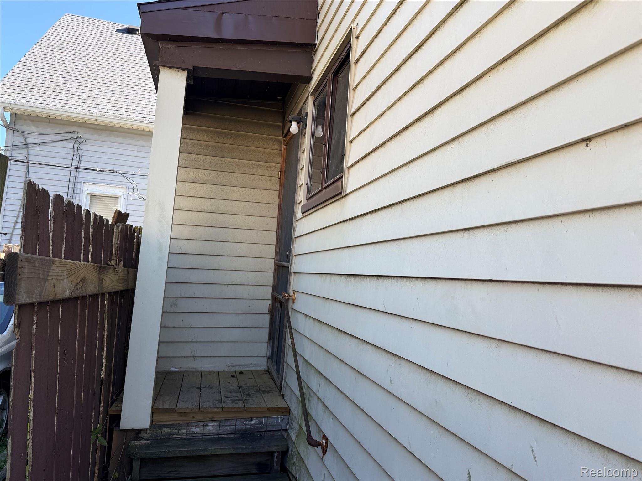 1123 Wells Street
