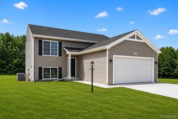 3187 WILD ORCHID LANE, BURTON, MI 48519 - Image ebe19ae54e1eda5e31401ee0e723e52f/780287311