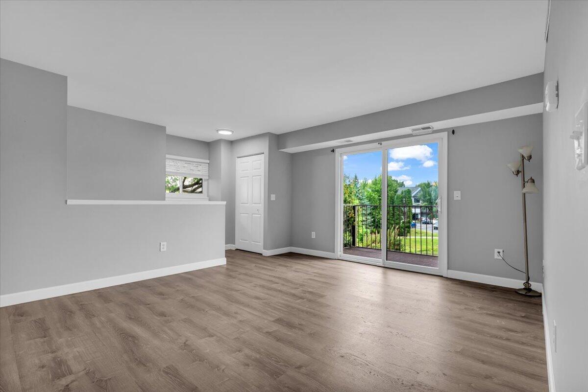 1481 Chateau Vert E