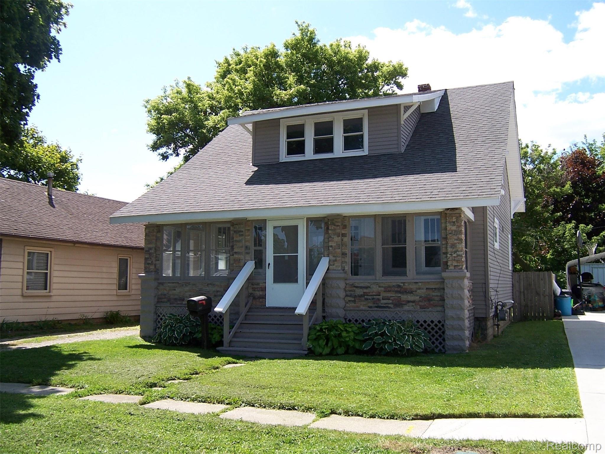 1518 Carleton Street