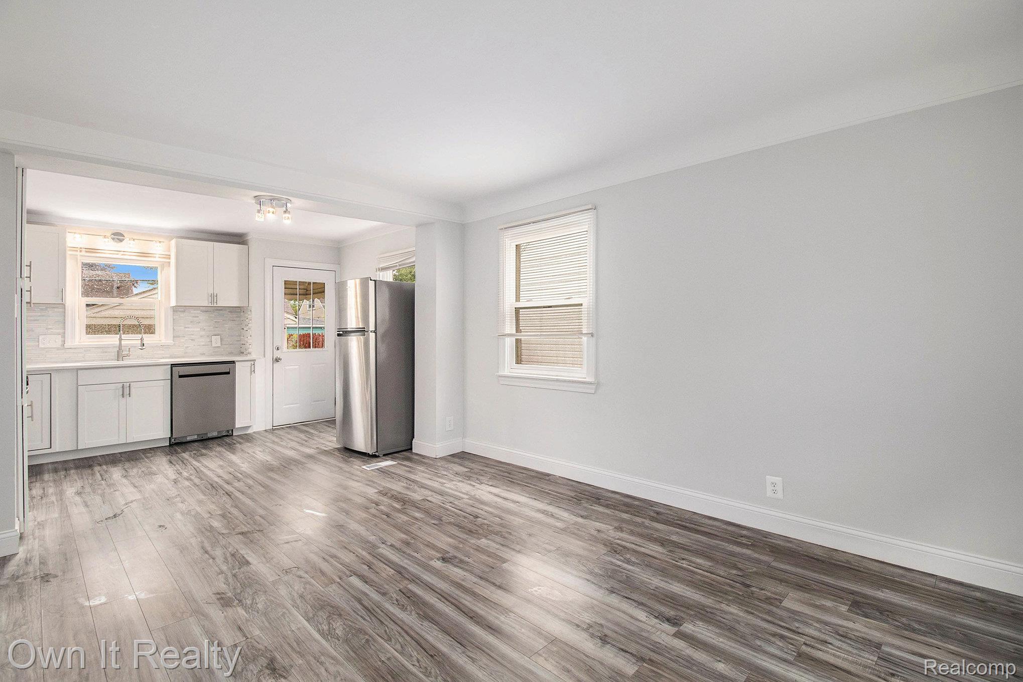 2157 Thomas Street