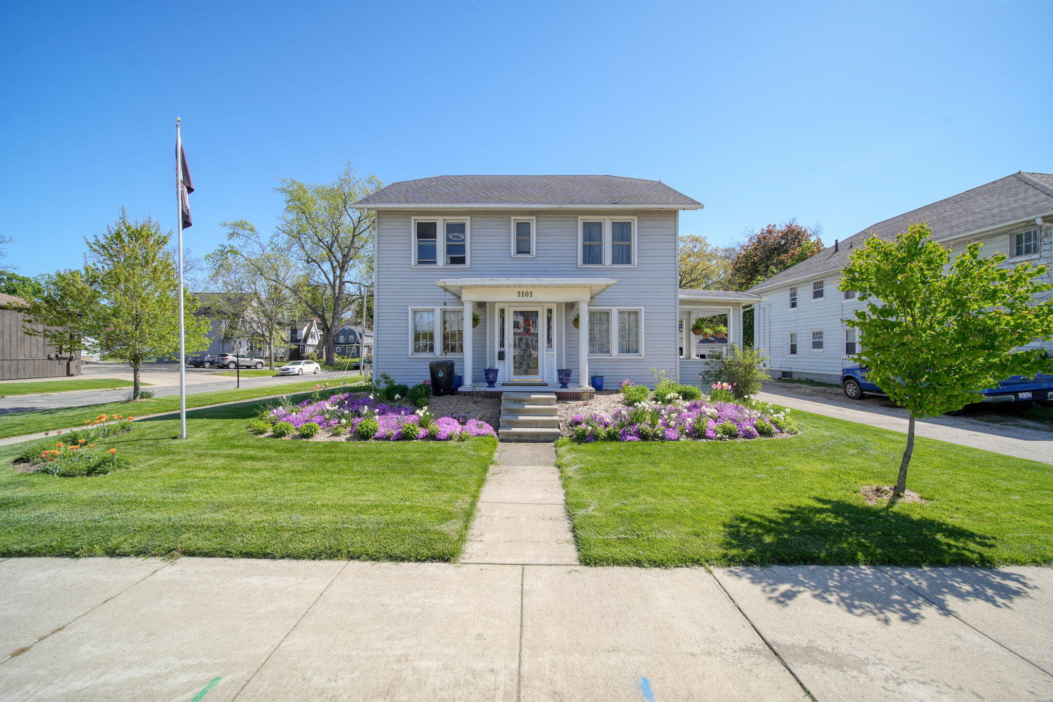 Listing image 2