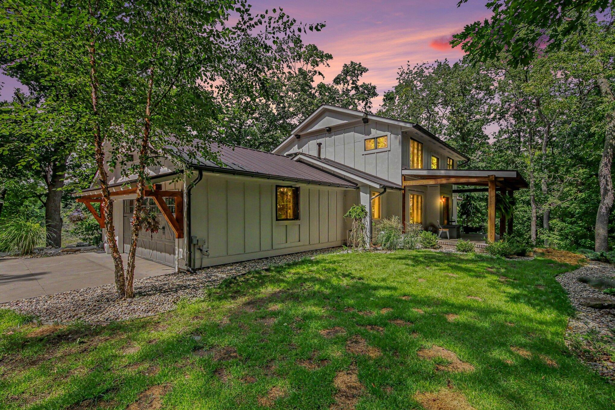 7373 Thornapple Dales Drive SE