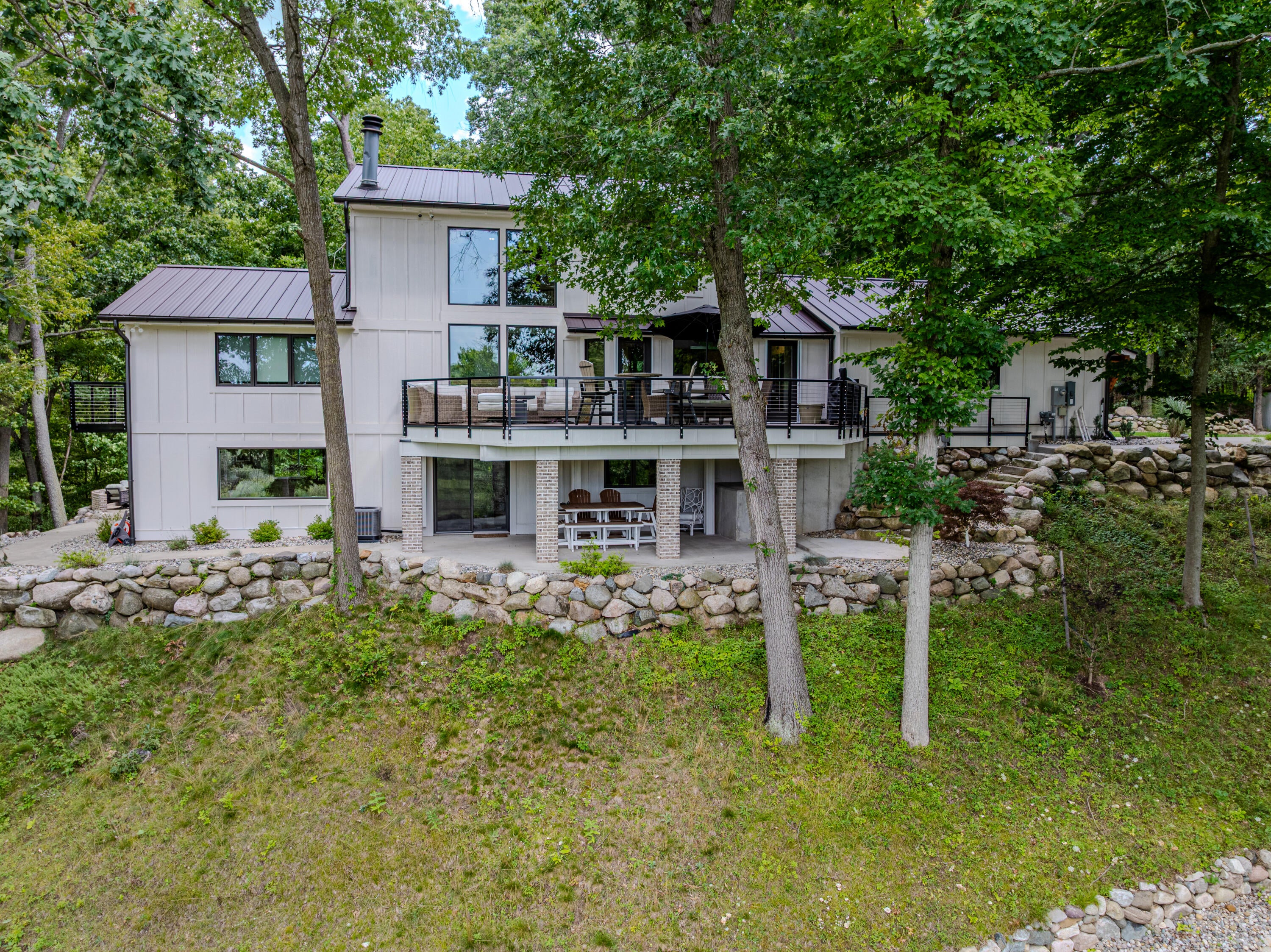 7373 Thornapple Dales Drive SE