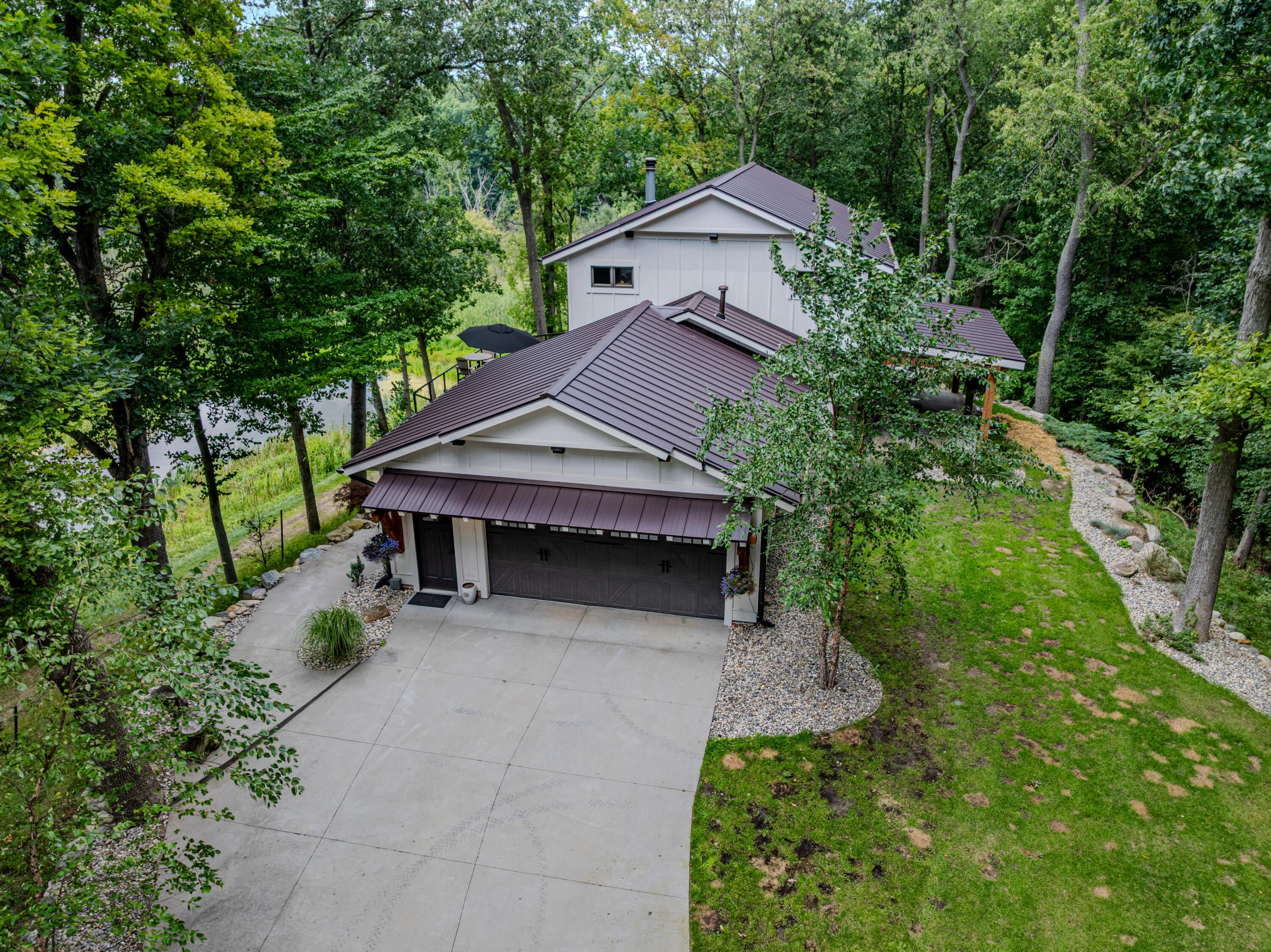 7373 Thornapple Dales Drive SE