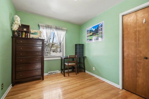 Tiny photo for 5541 Bonnie Avenue SE, Kentwood City, MI 49508 (MLS # 65026005968)