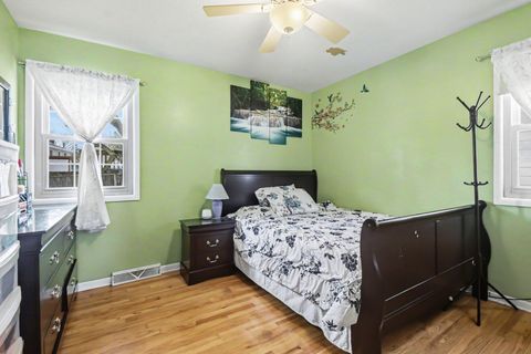 Tiny photo for 5541 Bonnie Avenue SE, Kentwood City, MI 49508 (MLS # 65026005968)