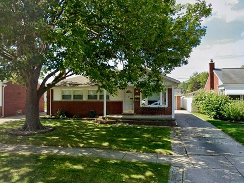 28053 Fountain Street Roseville City MI 48066