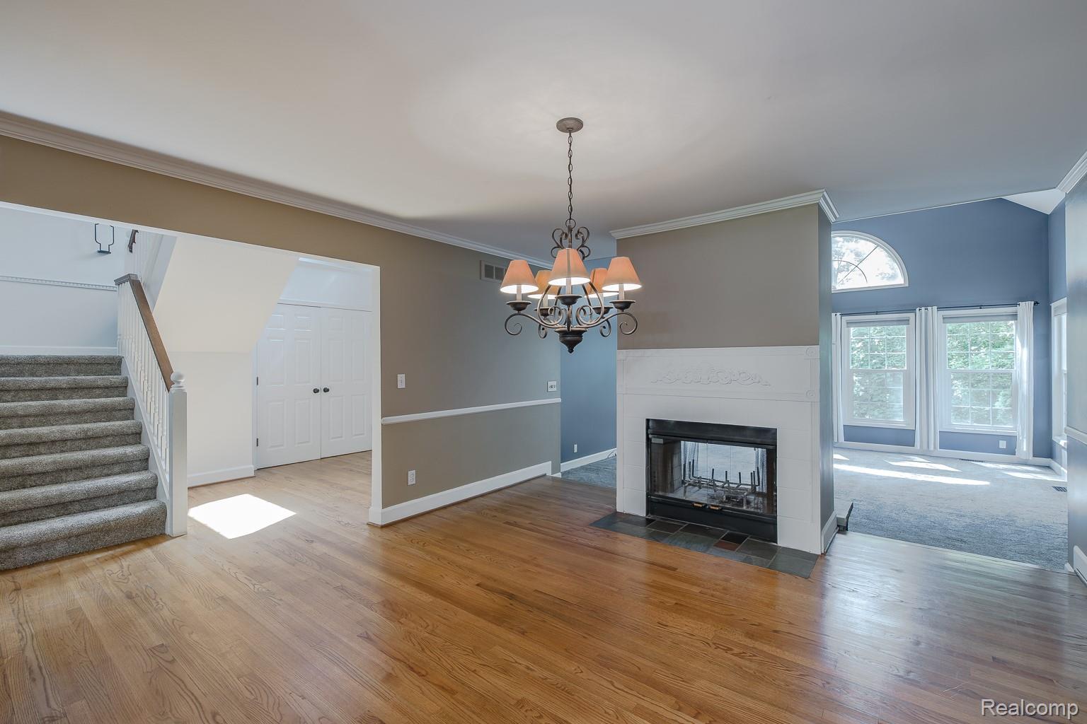 5020 Whitlow Court