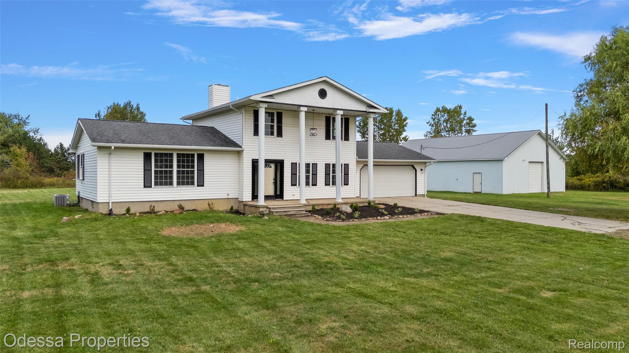 1442 RILEY CENTER Road