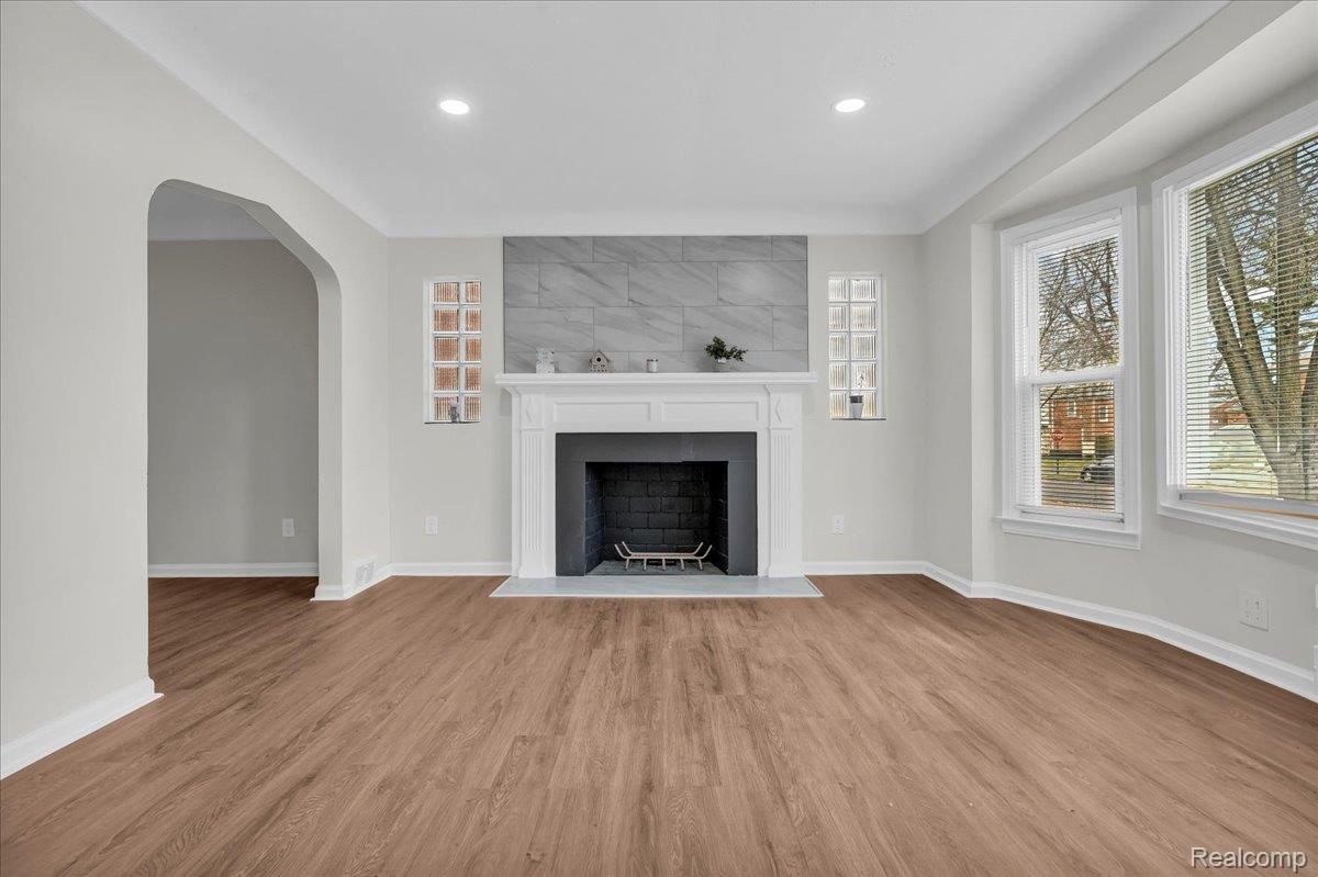 17217 Plainview Avenue