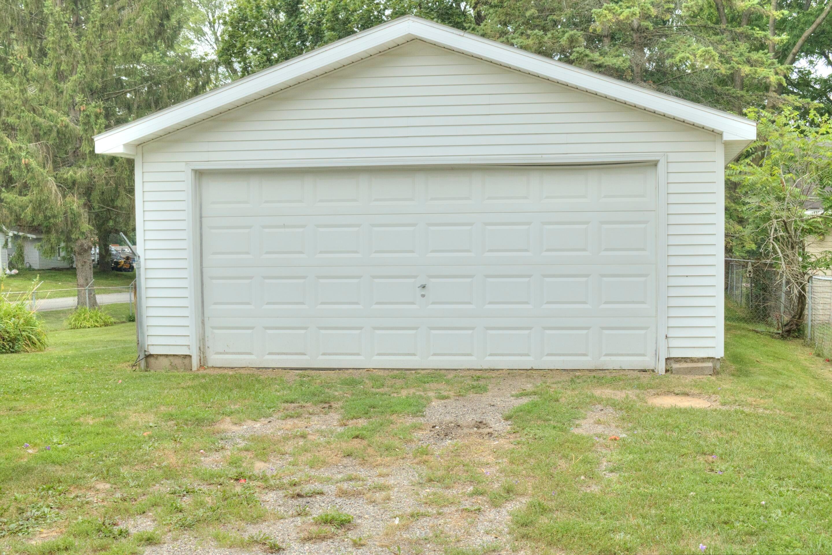 301 N New Street