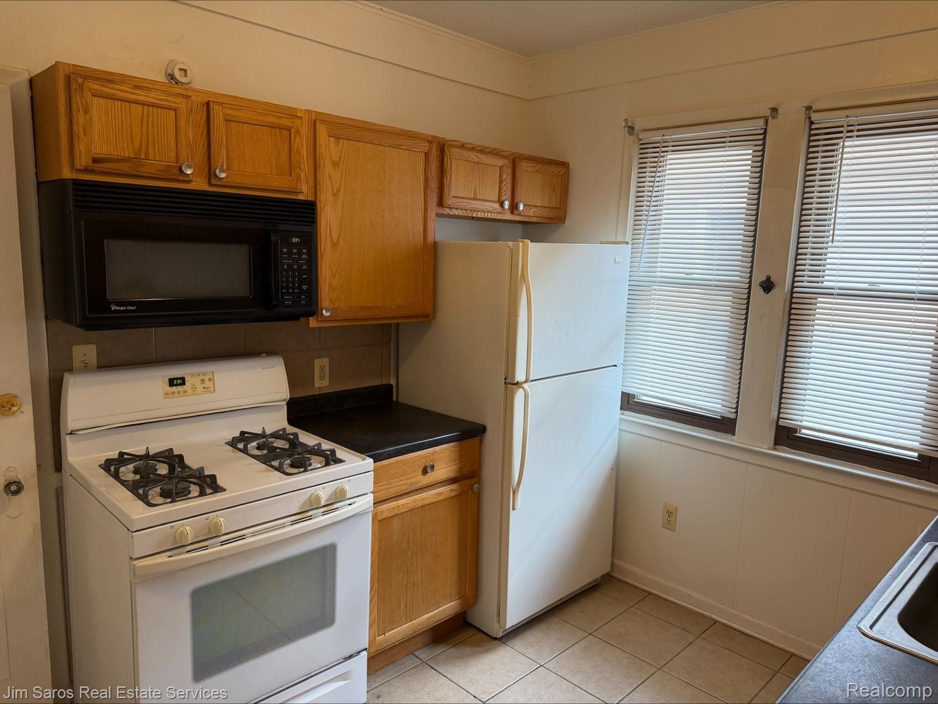 1326 #2F Maryland Street