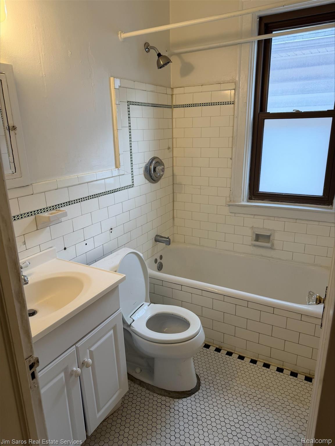 1326 #2F Maryland Street