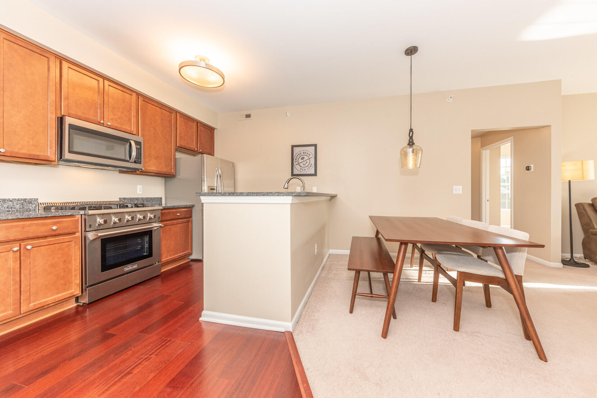 1008 W Summerfield Glen Circle
