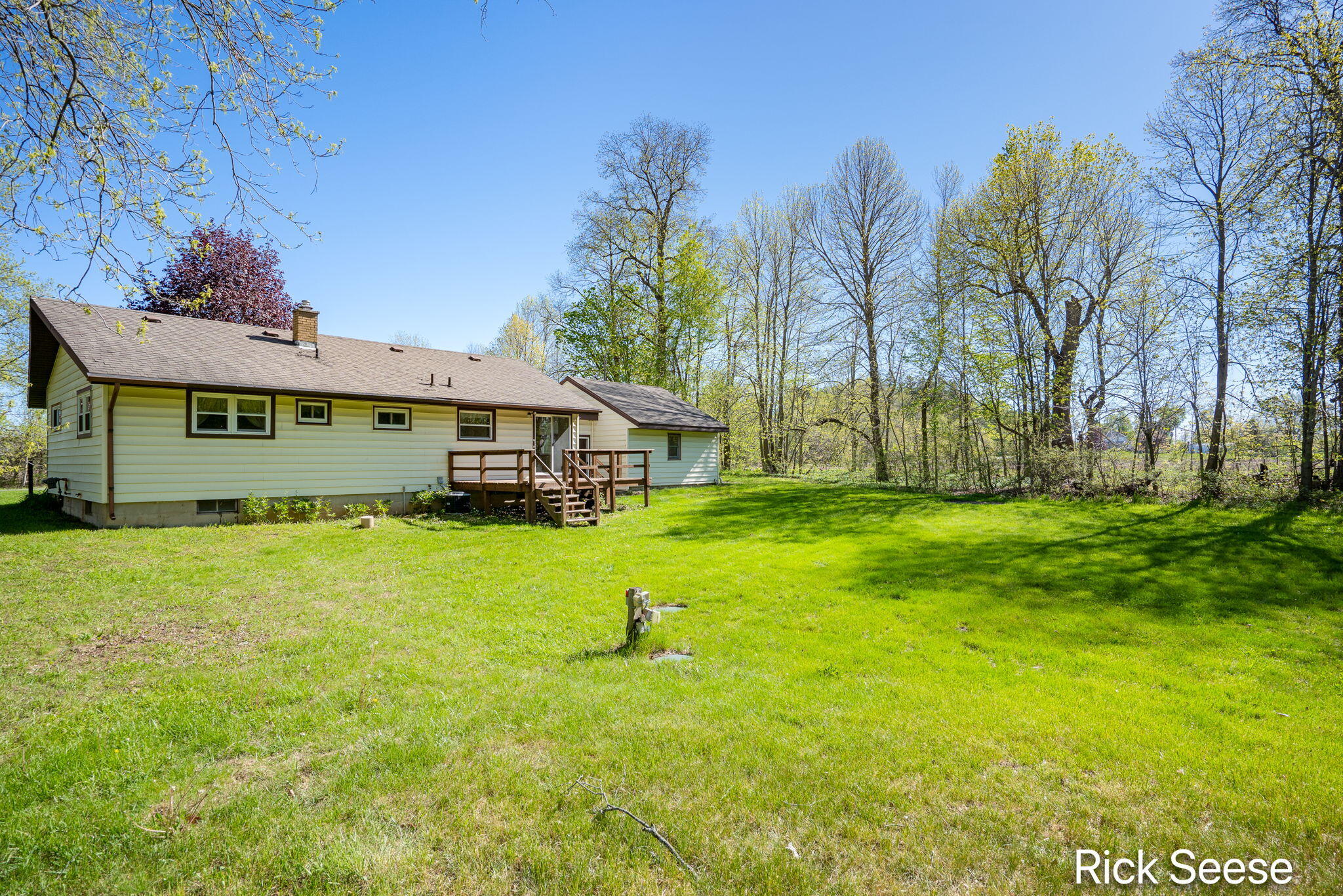 9800 5 Mile Road NE