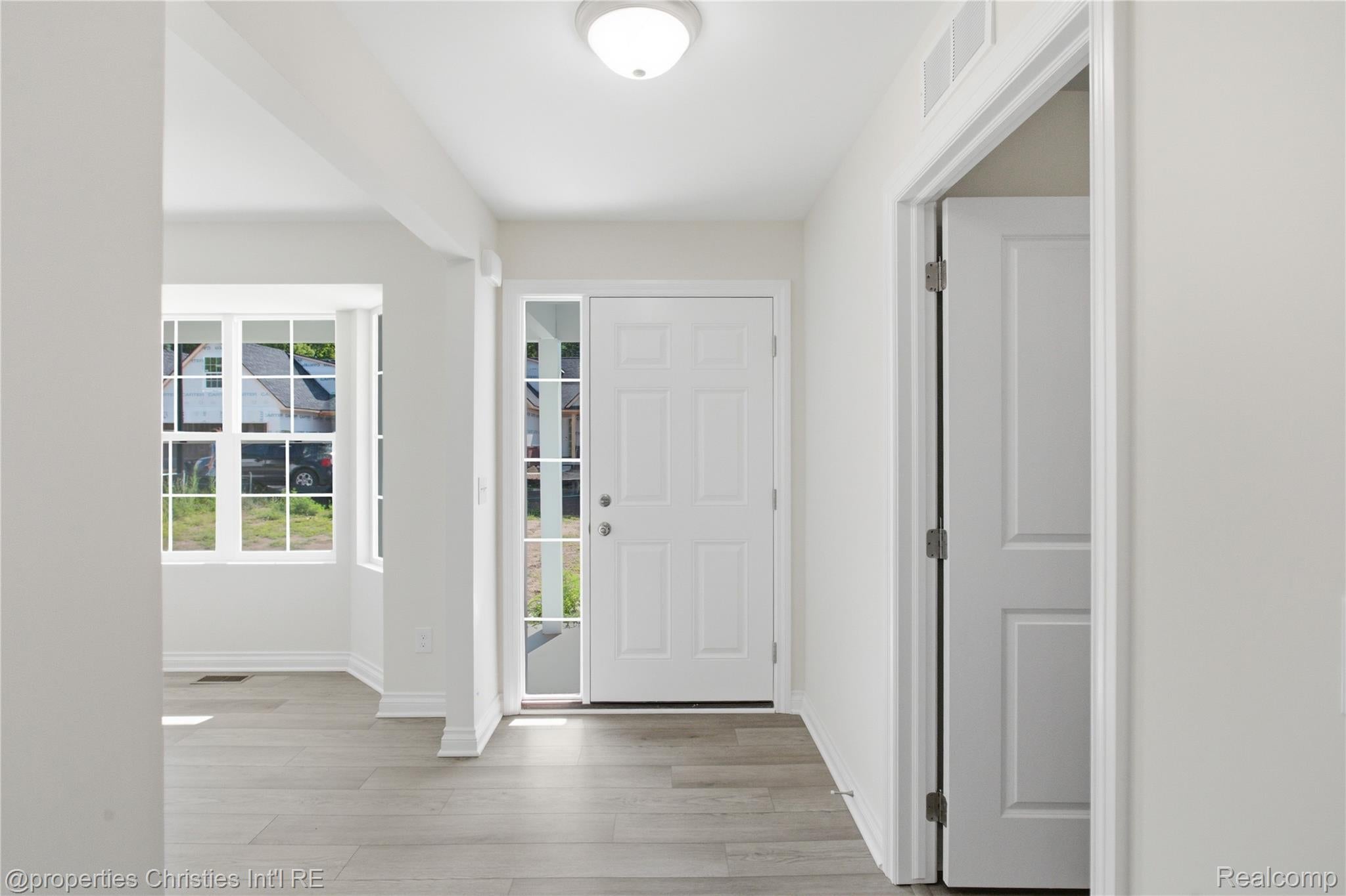 757 Nelsons Ridge 2