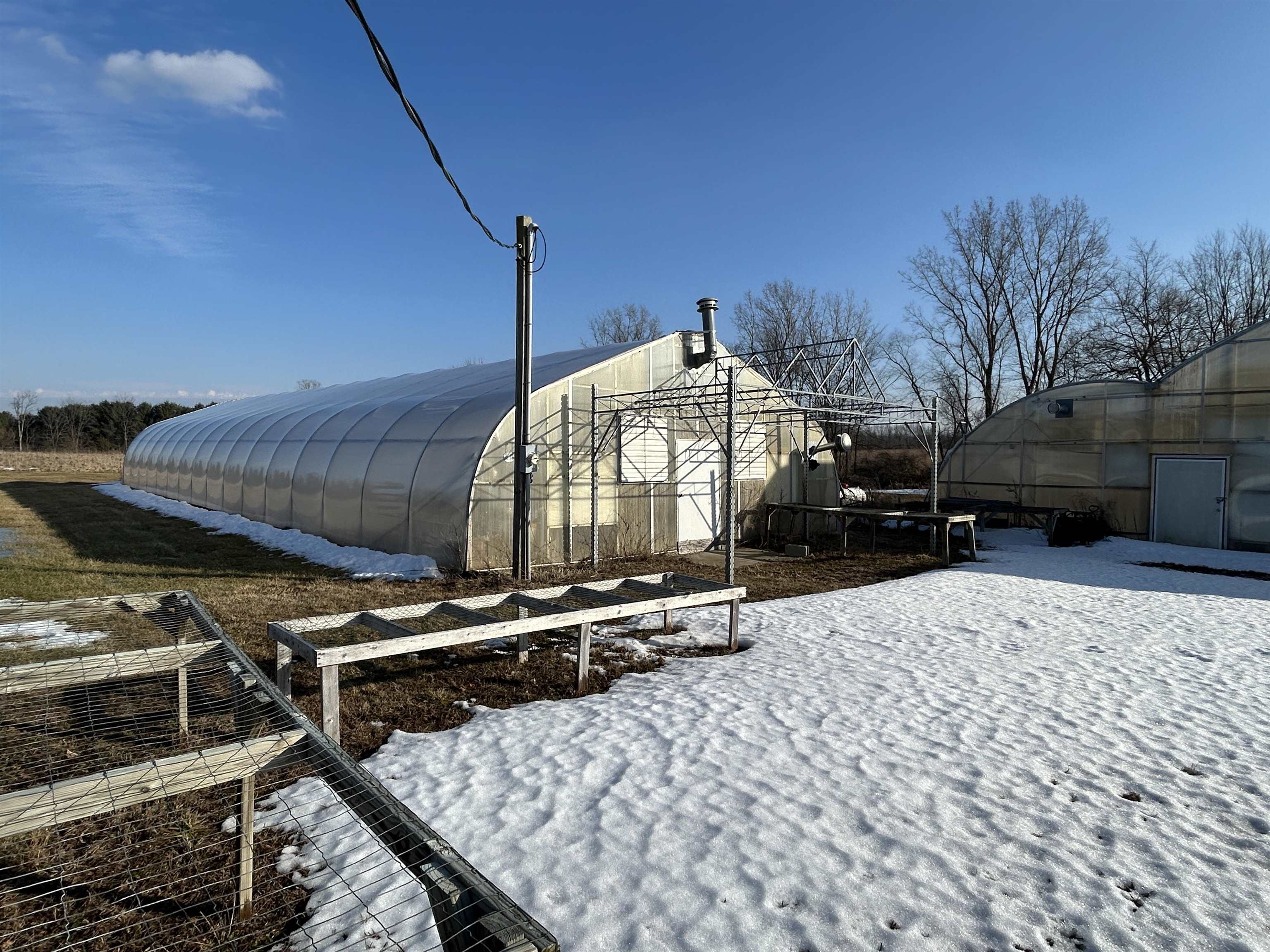 2755 S Hollister Road