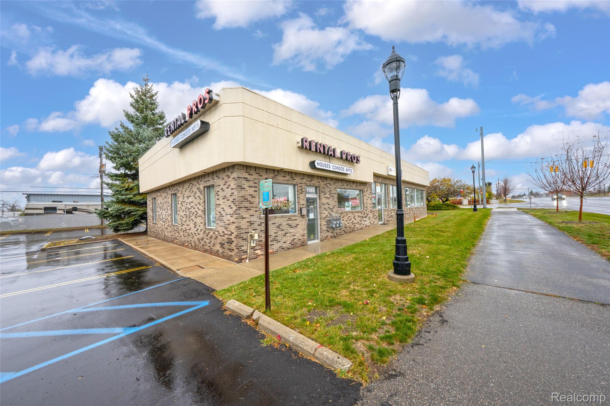 1989 N Opdyke Road A