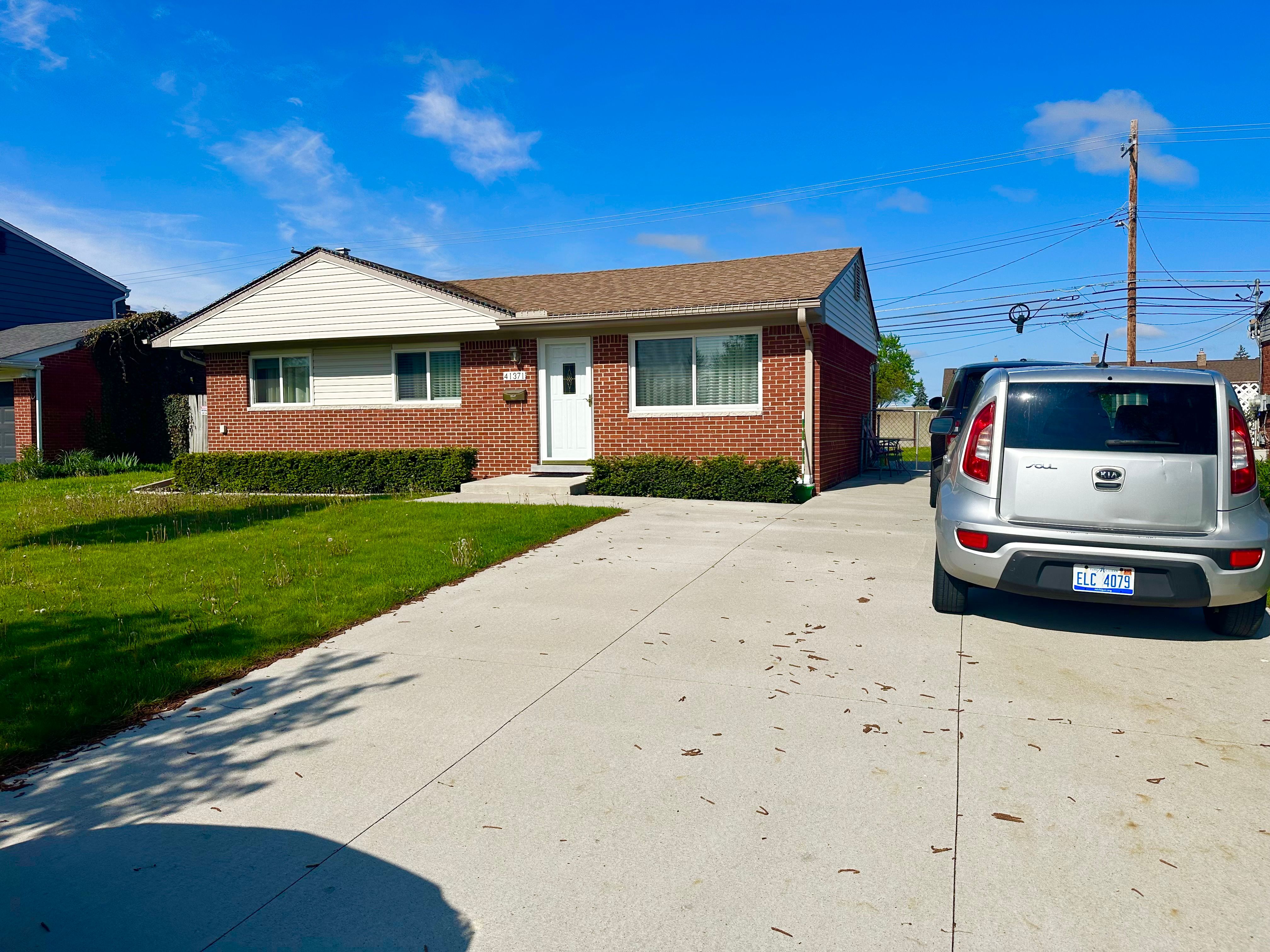 41371 HAMILTON Drive
