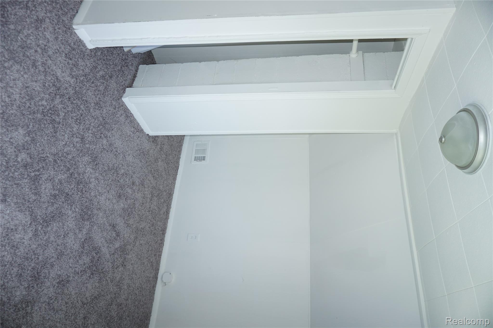 Inkster City, Michigan 48141, United States, 4 Bedrooms Bedrooms, ,1 BathroomBathrooms,Residential,Active,157509