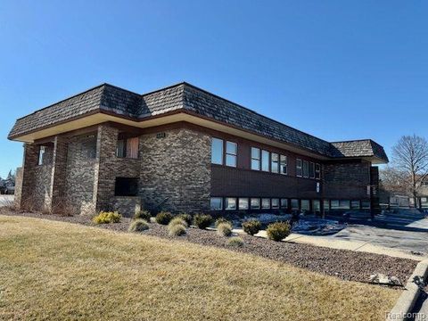 1600 KINGSWAY Trenton City MI 48183