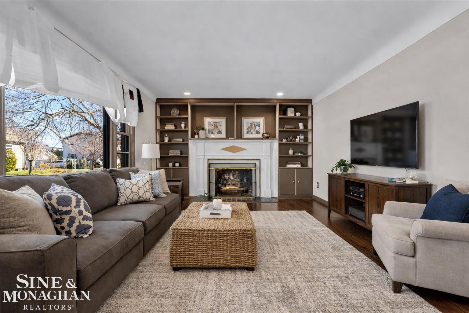 22616 Madison Street