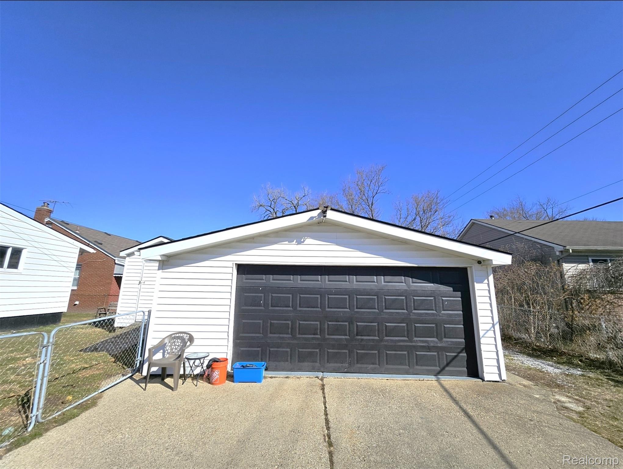 16830 S Stephens Drive E