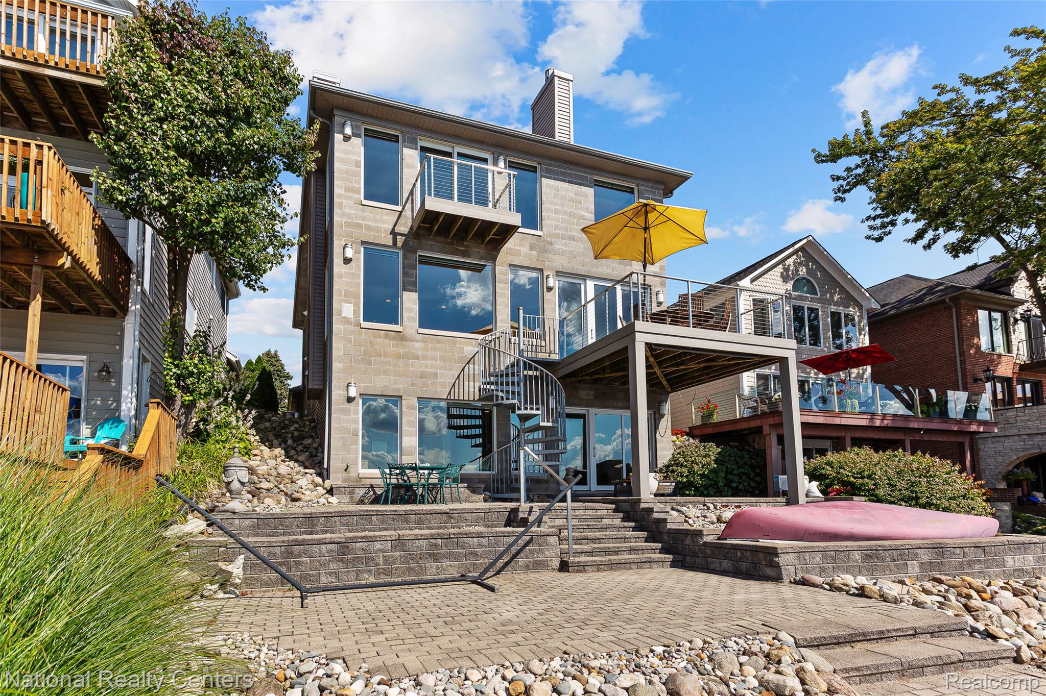 1316 E Lake Drive