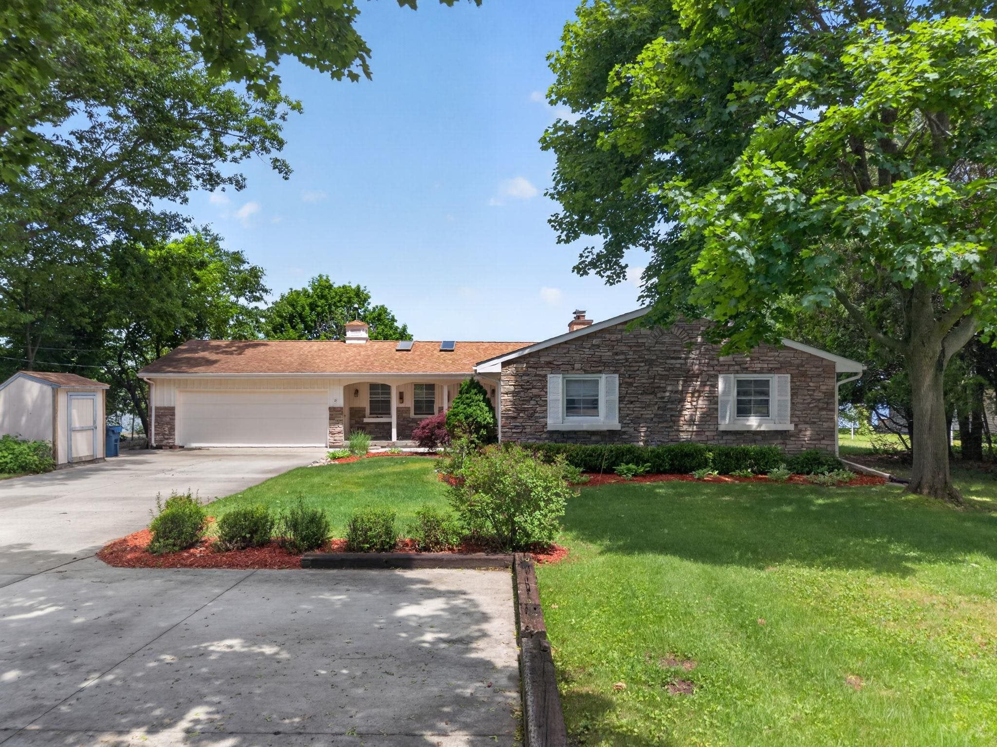 1020 Sunnyside Drive