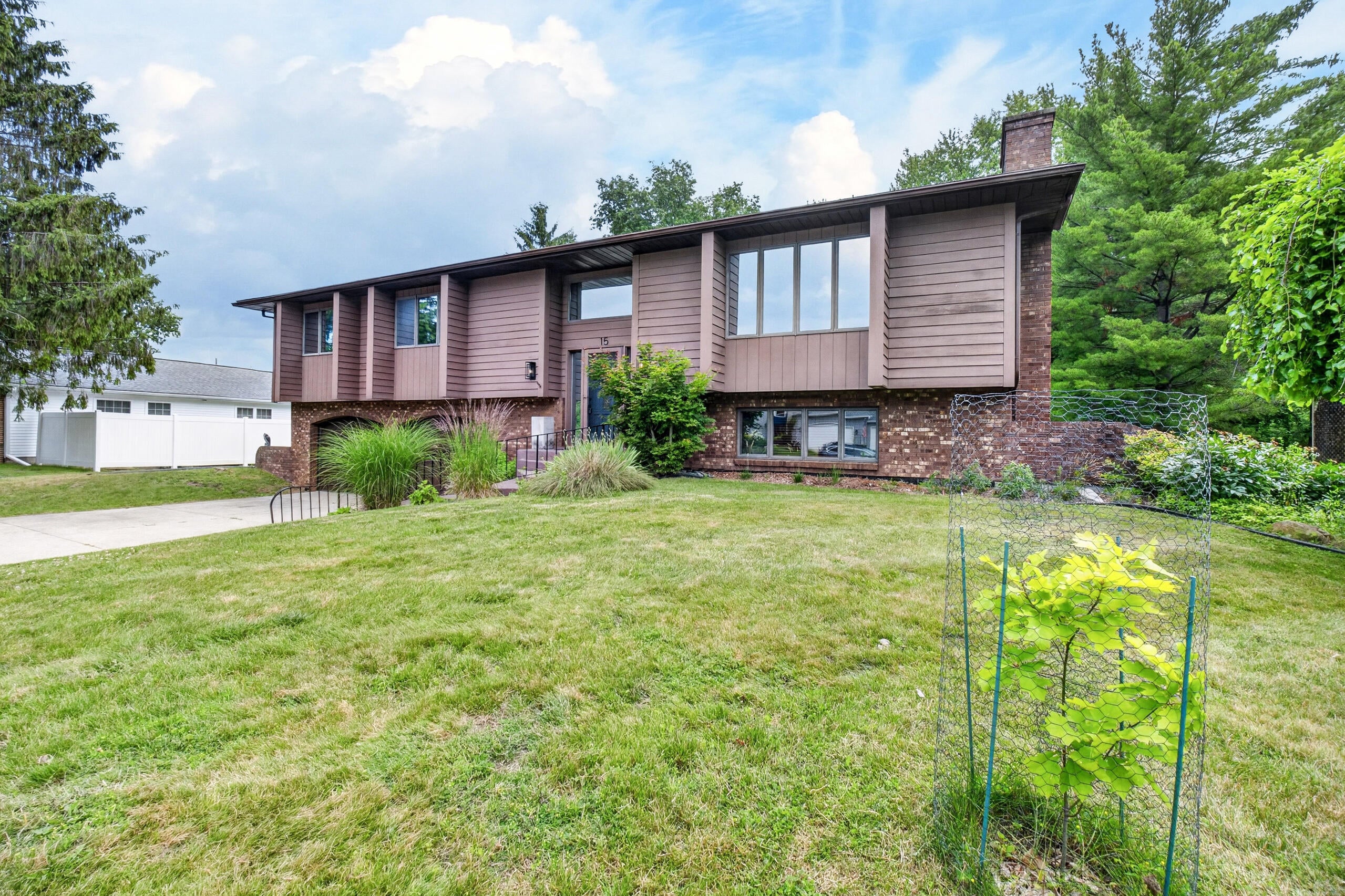 15 Bayshore Drive