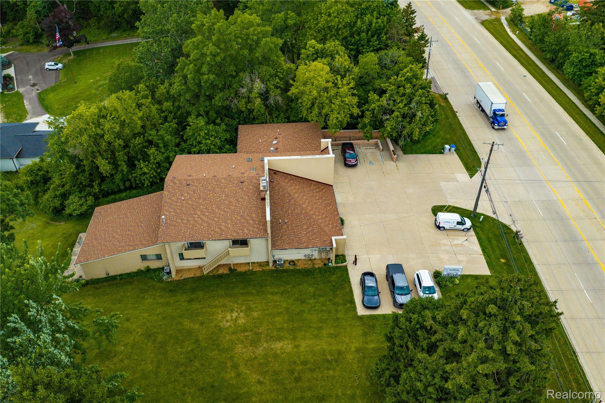 11032 Grand River Road