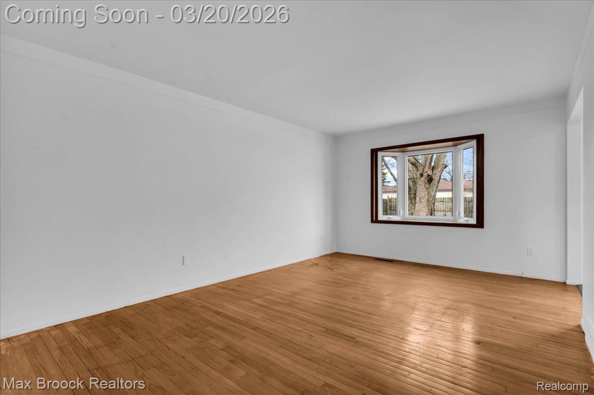 15447 Rudland Street