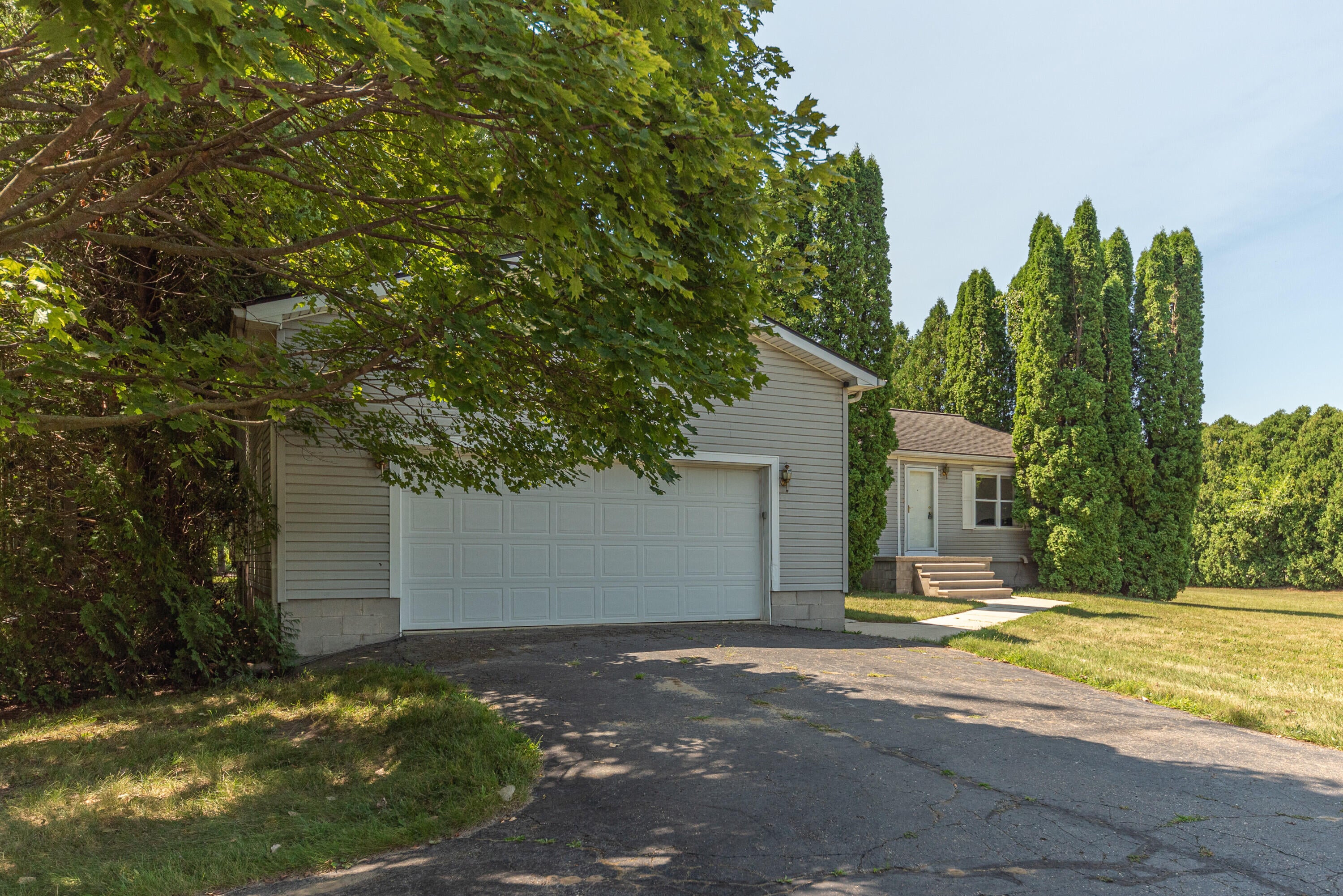 8002 Willow Road