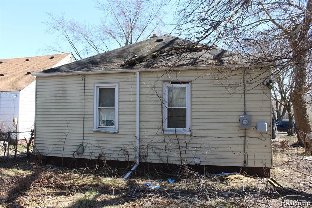 Photo of 20251 Chapel Street, Detroit City, MI 48219 (MLS # 20261014219)