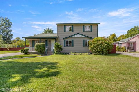 16110 Farnum Street Romulus City MI 48174