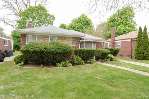 21961 Sussex Street Oak Park City MI 48237