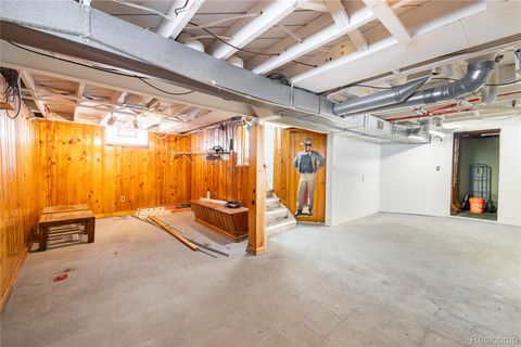 Tiny photo for 472 Mayflower Avenue, Lincoln Park City, MI 48146 (MLS # 20251060886)