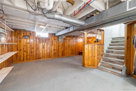 Tiny photo for 472 Mayflower Avenue, Lincoln Park City, MI 48146 (MLS # 20251060886)