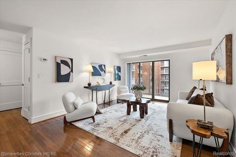 411 S Old Woodward Avenue 821 Birmingham City MI 48009