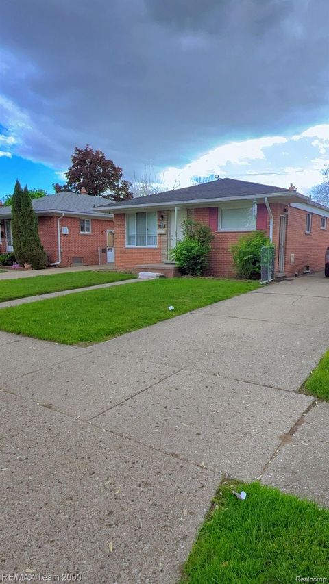 6571 N Vernon Street Dearborn Heights City MI 48127