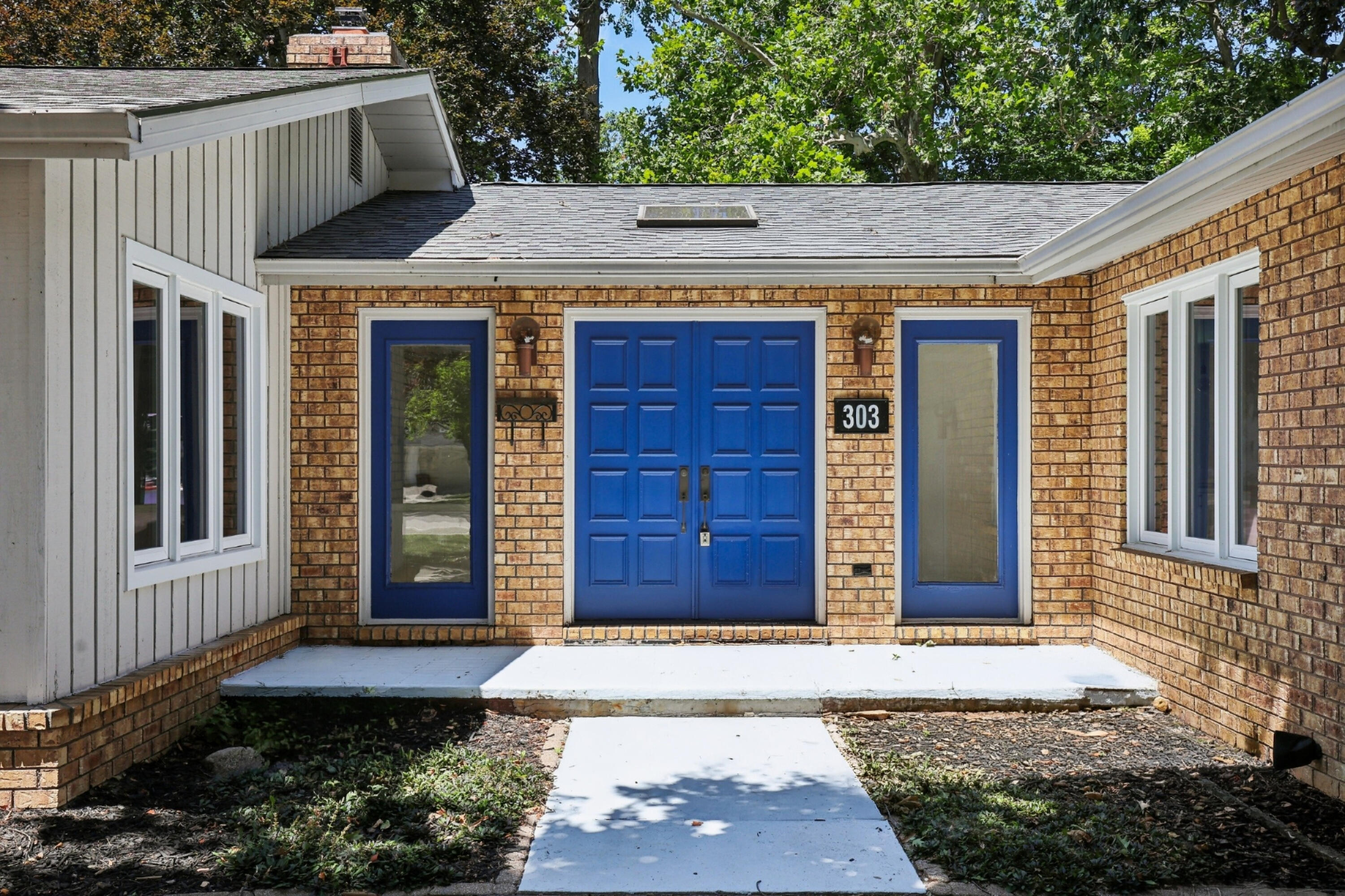 303 E Huron River Drive