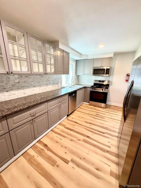 Royal Oak City, Michigan 48073, United States, 3 Bedrooms Bedrooms, ,2 BathroomsBathrooms,Residential,Active,171052